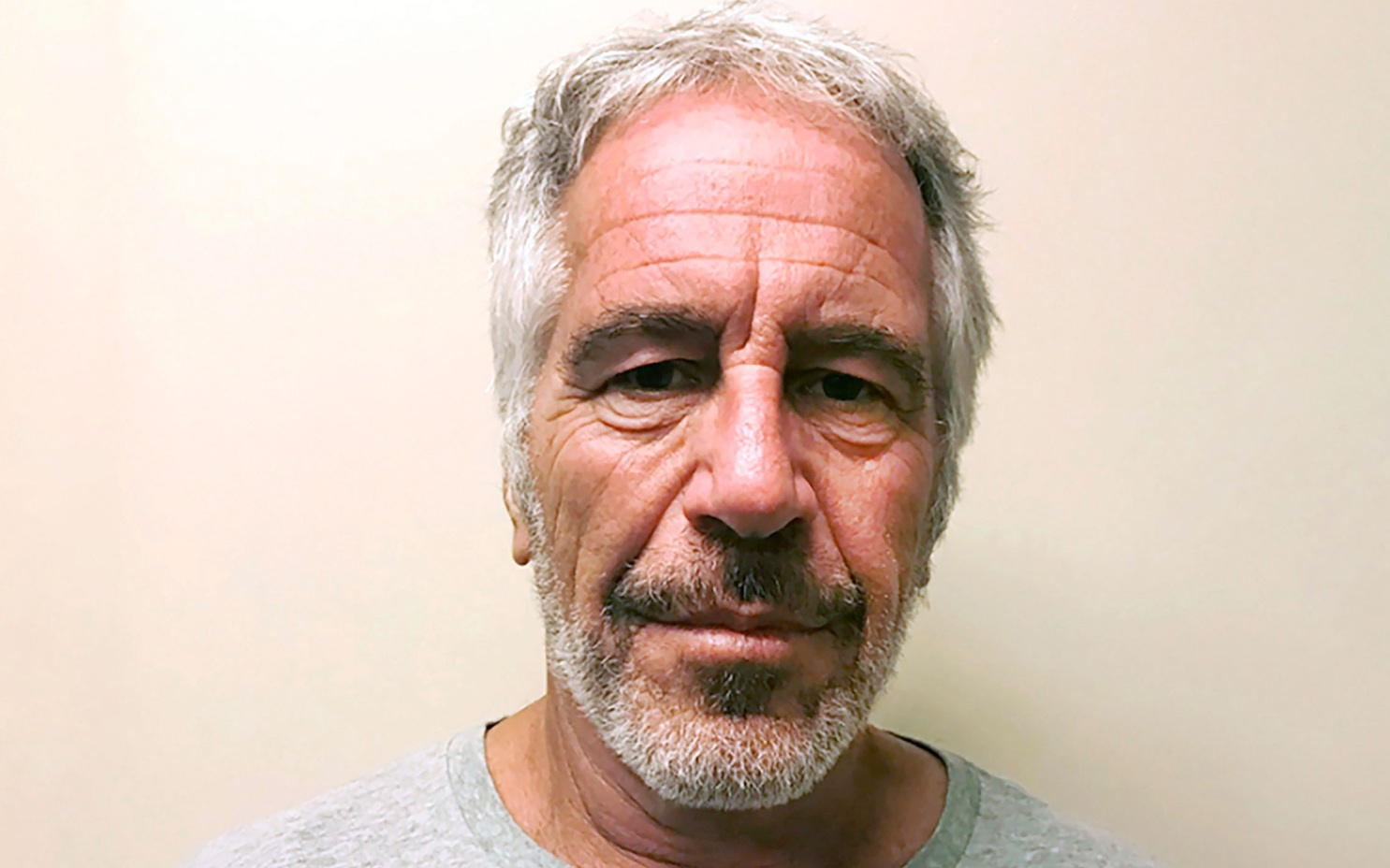 Стенограммы допросов по делу Эпштейна вызовут острые политические дискуссии