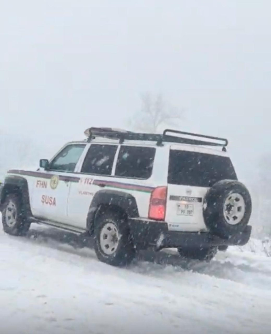 В Ходжалы оказана помощь гражданам, оказавшимся в беспомощном положении в автомобилях