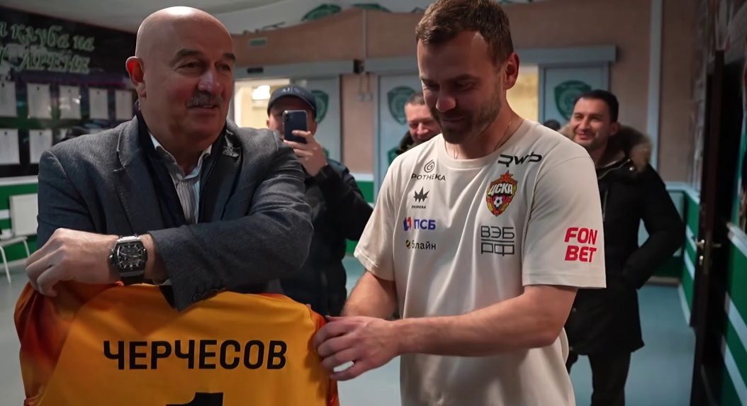 Тренер Черчесов исполнил детскую мечту вратаря ЦСКА Акинфеева