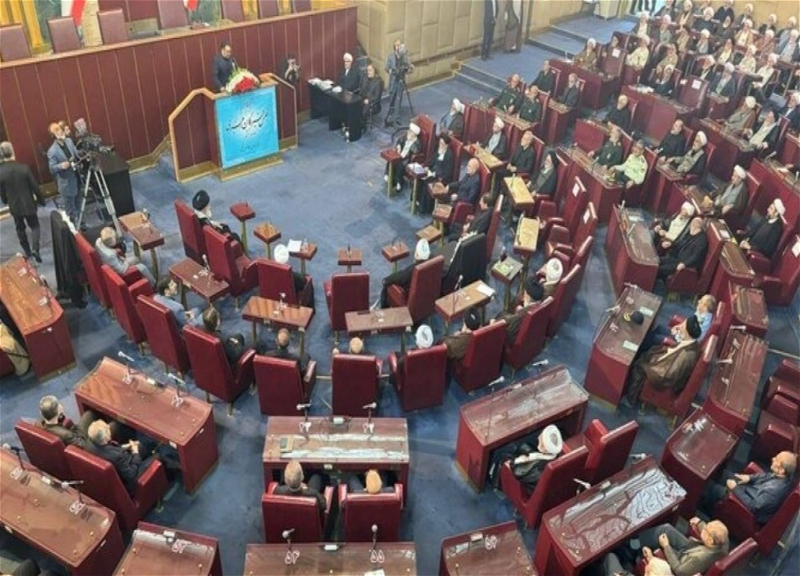 В Иране нанесён удар по зданию Совета экспертов