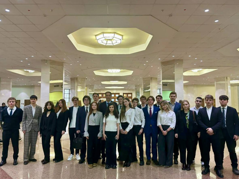 Посол Азербайджана выступил в МГУ