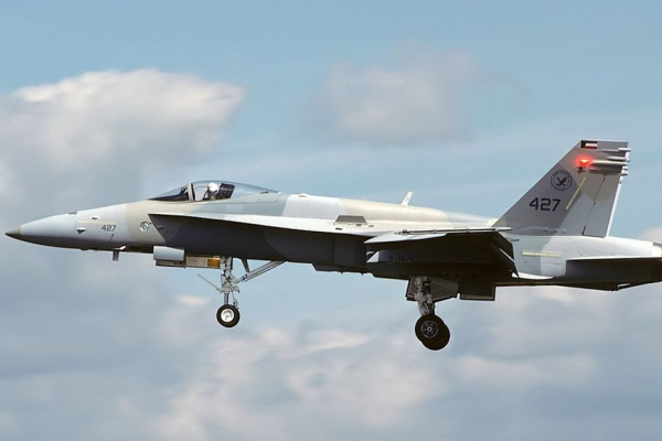 Кувейтский истребитель сбил три американских самолета