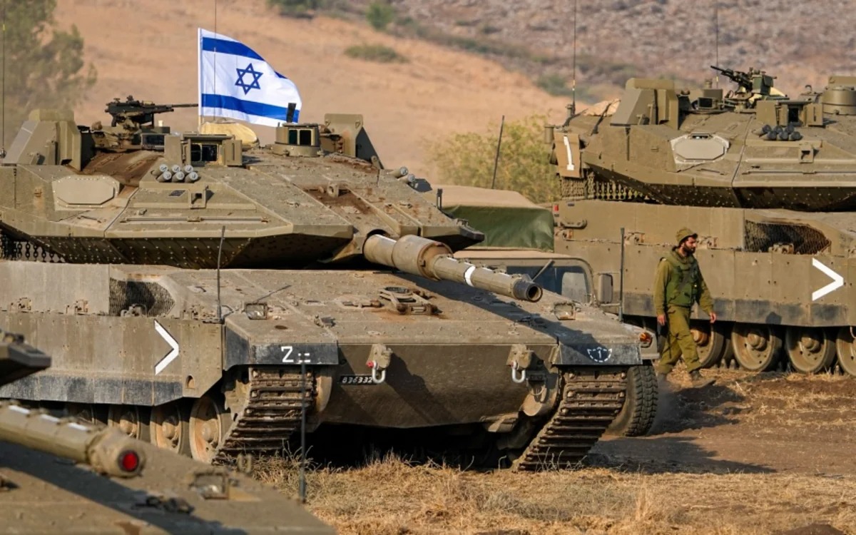 Бомбят Южный Ливан