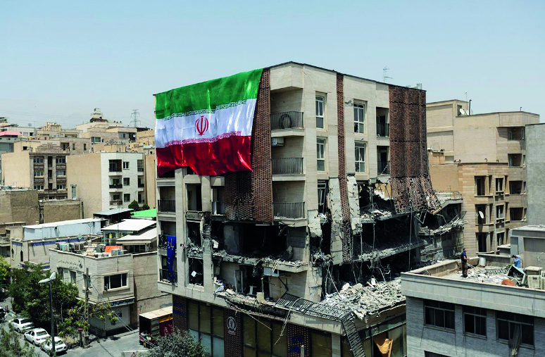 Иран выбрасывает белый флаг