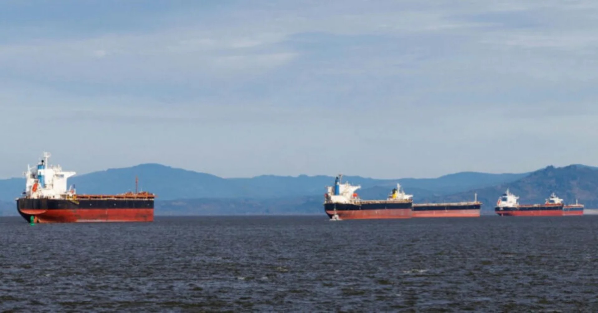 КСИР: Иран поразил танкер США в северной части Персидского залива