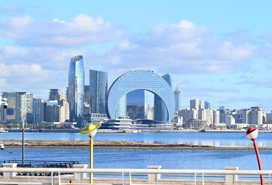 Завтра погода будет в основном без осадков, температура повысится