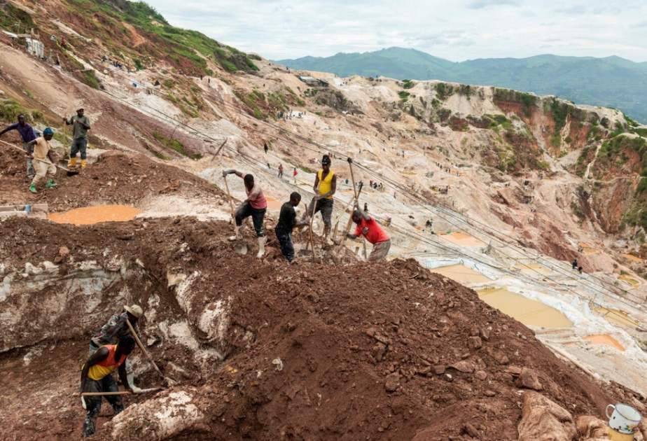 В Конго в результате оползня на шахте погибло свыше 100 человек