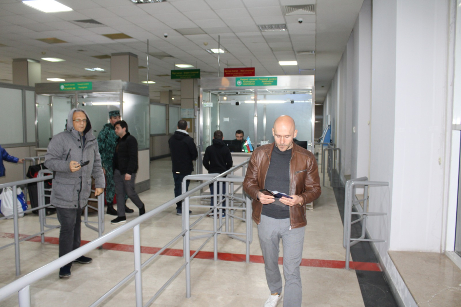 Обеспечен безопасный переход болгарских дипломатов из Ирана в Азербайджан