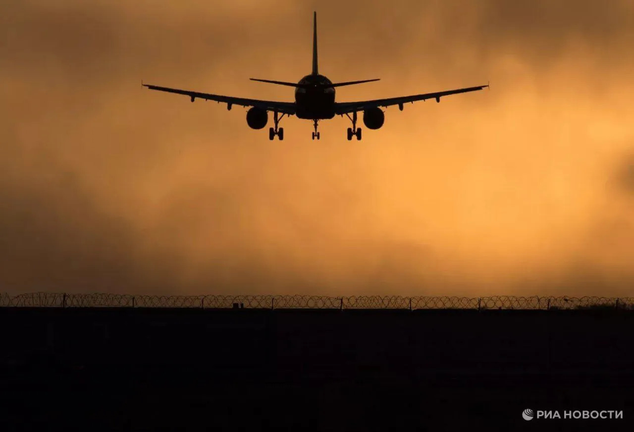 СМИ: Бахрейн, Катар и Кувейт продлили запрет на полеты