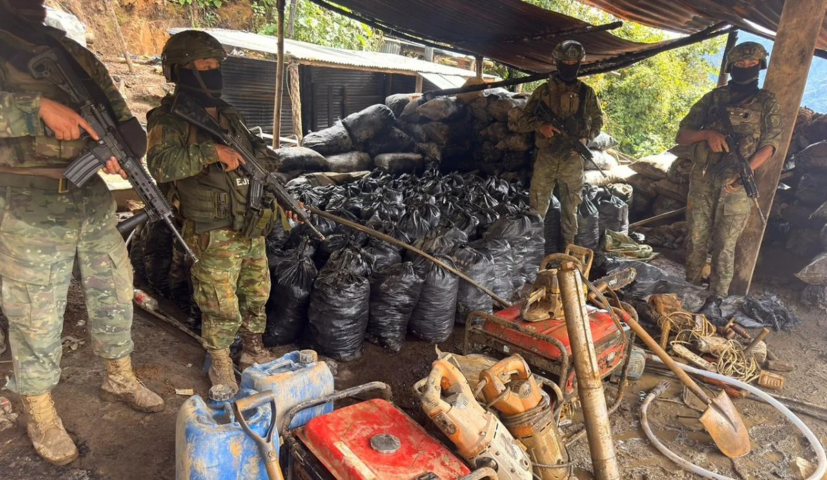 Военные США и Эквадора провели совместную операцию против наркокартелей