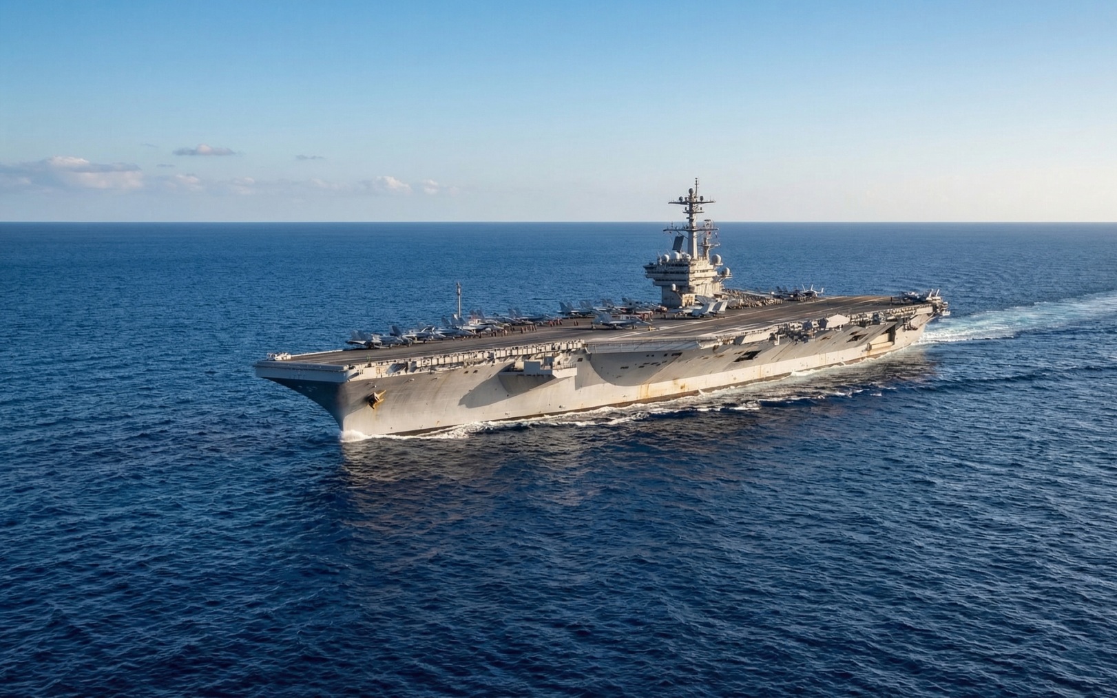 Авианосец США "Джордж Буш" примет участие в боевых действиях против Ирана