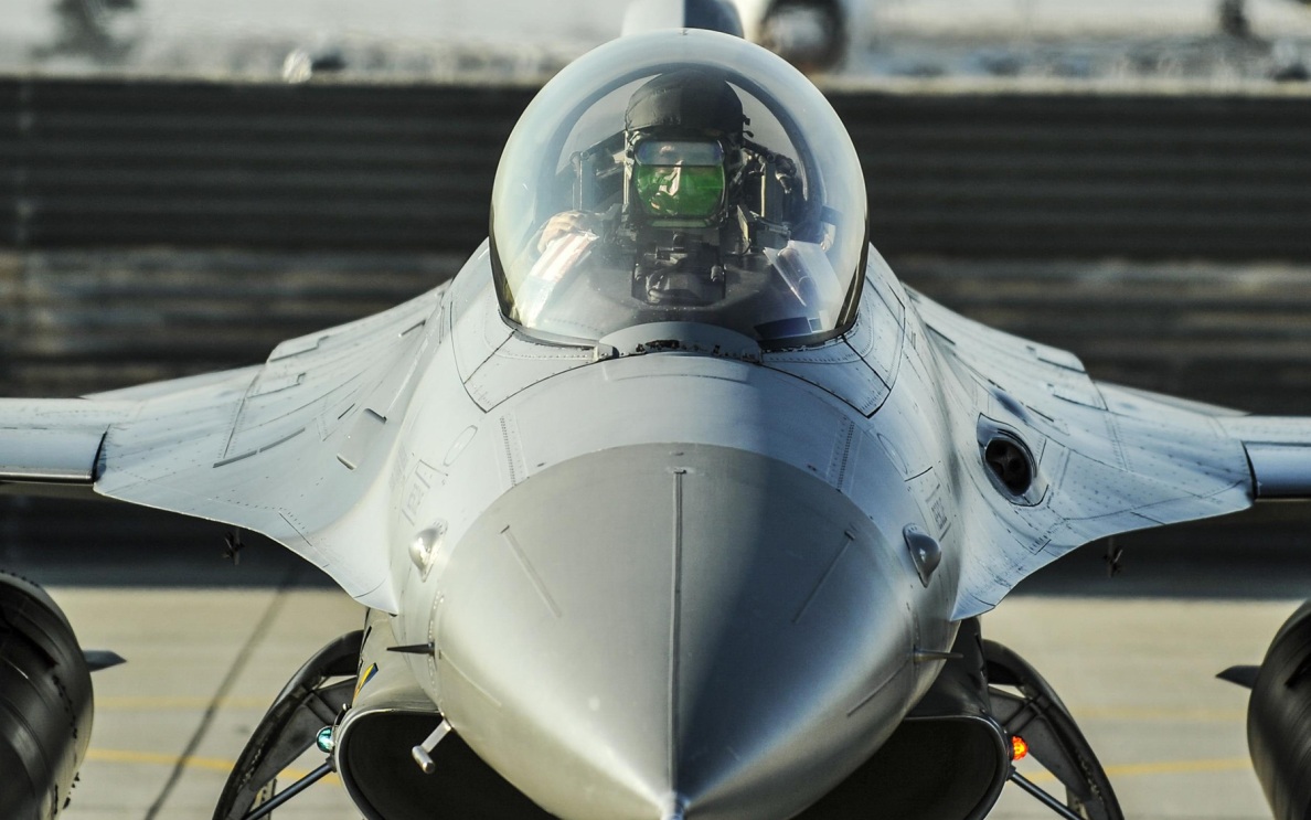 Экс-замминистра обороны США: Вашингтон постоянно меняет цели операции в Иране