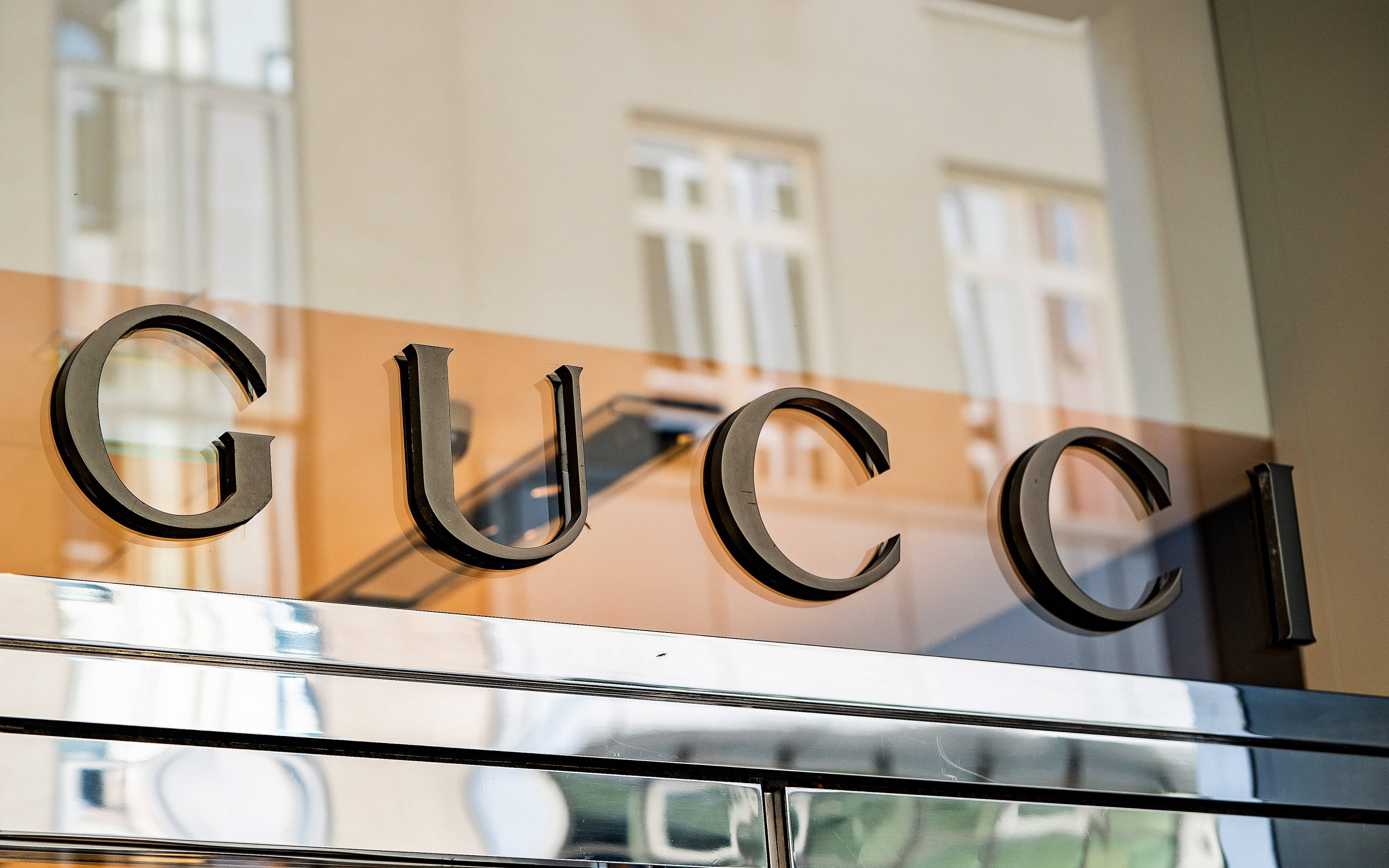 В Польше закрыли единственный в стране магазин Gucci