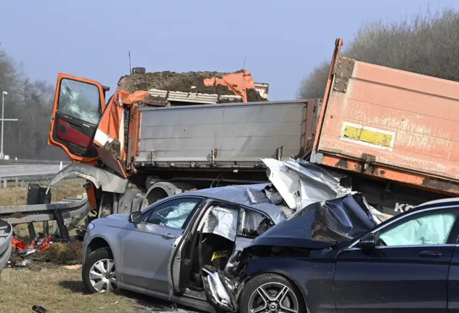 40 автомобилей попали в ДТП