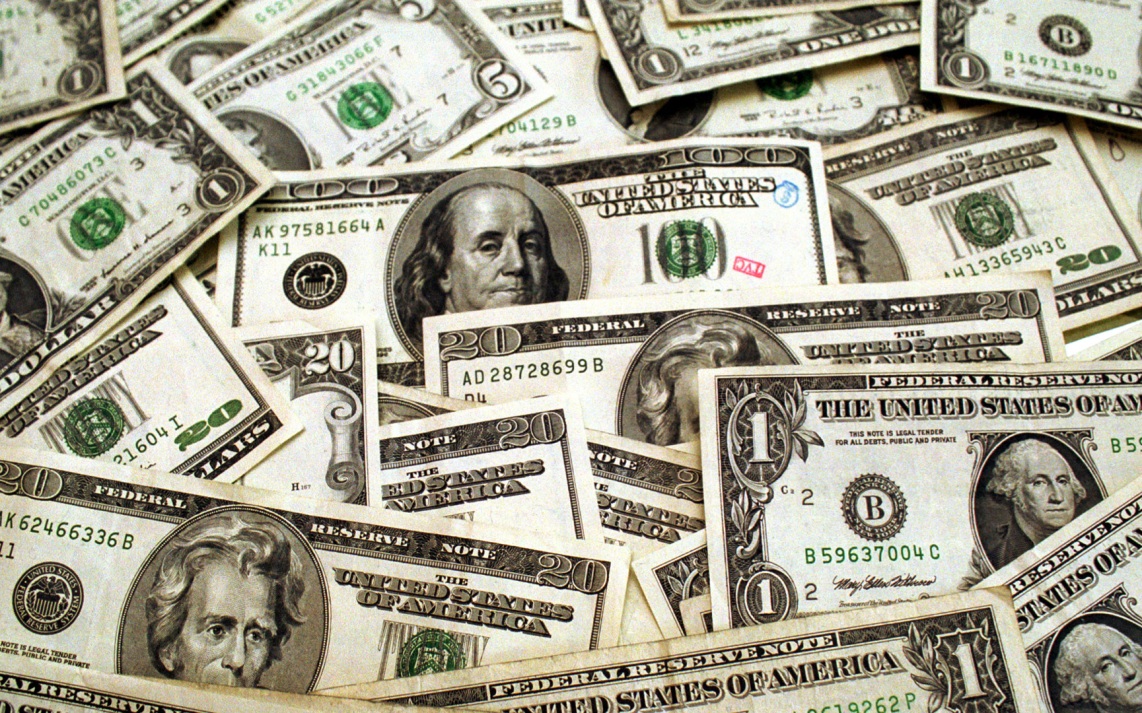 Лукашенко считает, что доллар больше не нужен