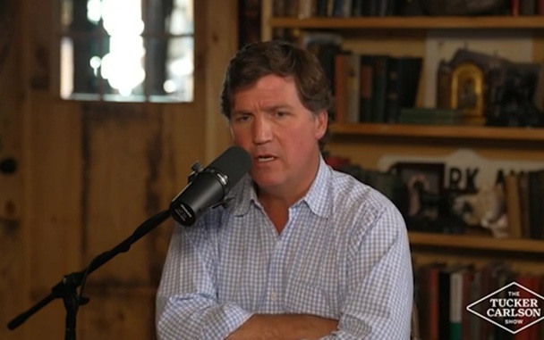 Карлсон просит молиться за спасение мира