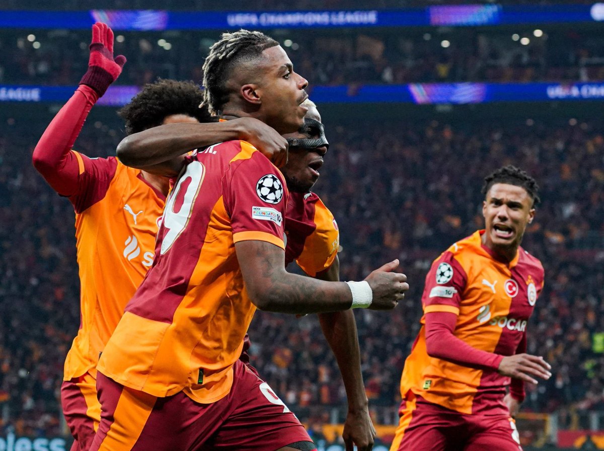 ЛЧ: &laquo;Галатасарай&raquo; обыграл &laquo;Ливерпуль&raquo;, &laquo;Ньюкасл&raquo; едва не победил &laquo;Барселону&raquo; 