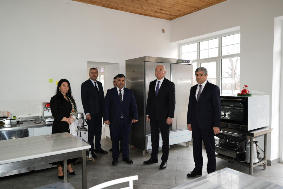 Ознакомление с хозяйствами, созданными в Лачине в рамках программы самозанятости