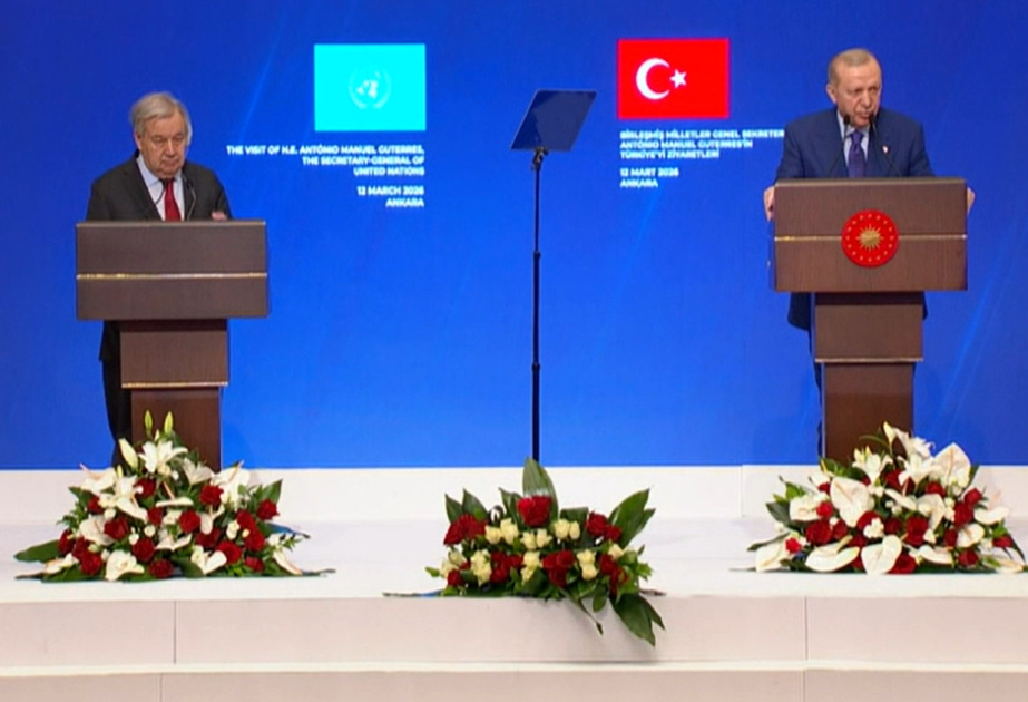 Президент Турции вручил генсеку ООН Международную премию мира имени Ататюрка