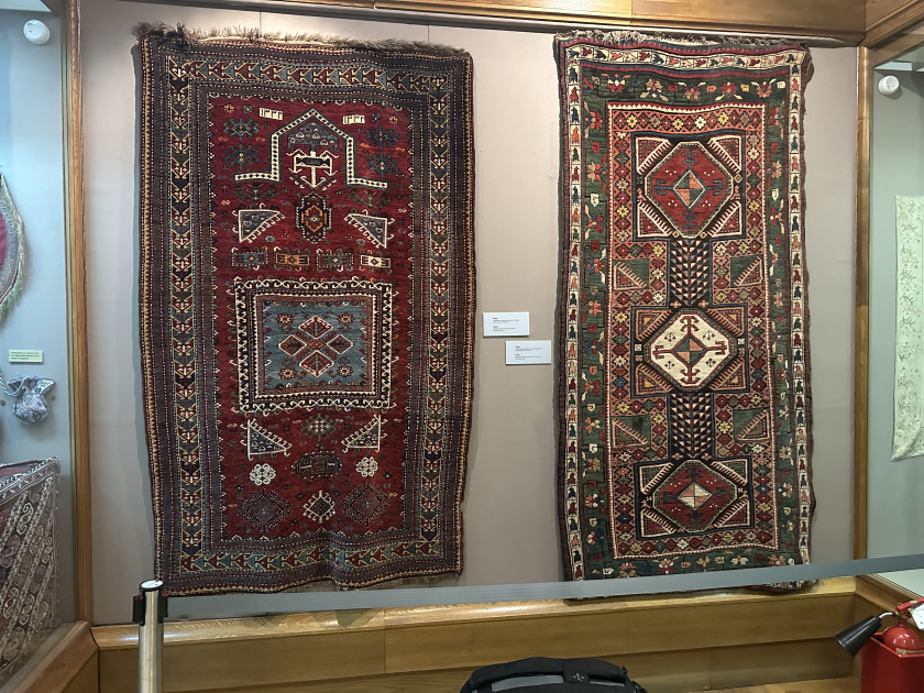 Азербайджанский ковер карабахской группы был первым экспонатом московского музея