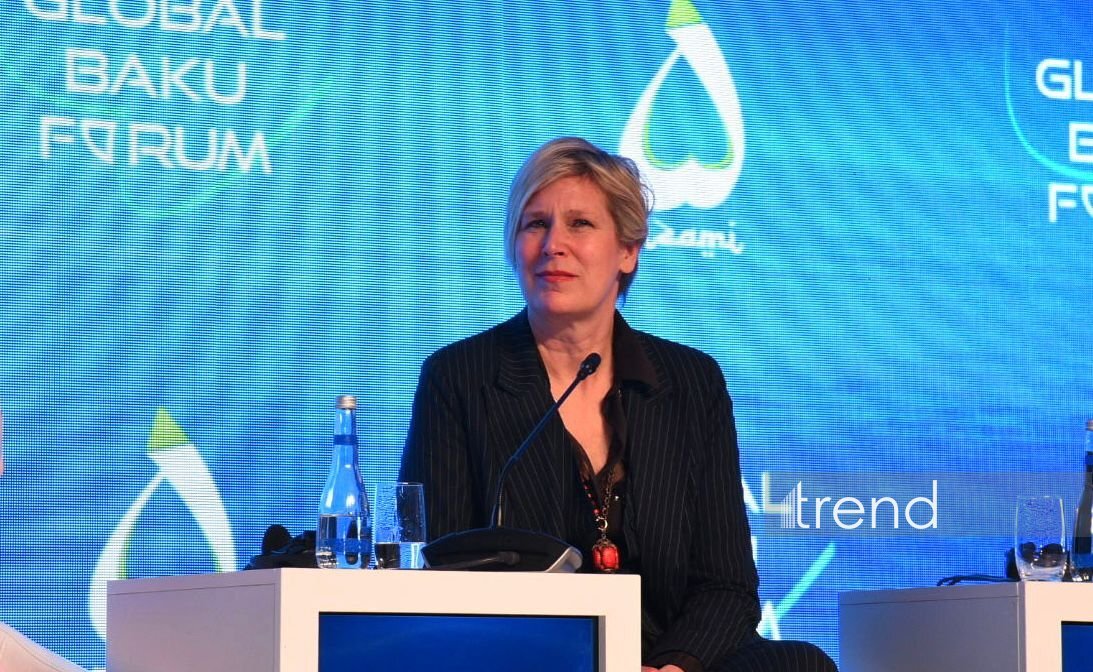 Большинство людей опасается последствий ИИ &mdash; бывший вице-председатель Европарламента