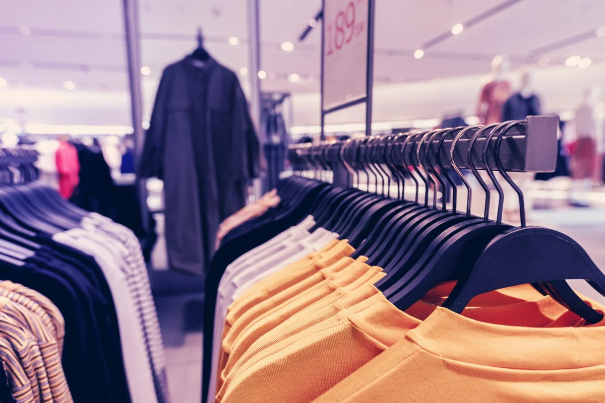 Азербайджан за два месяца потратил около $9,5 млн на импорт одежды из Турции