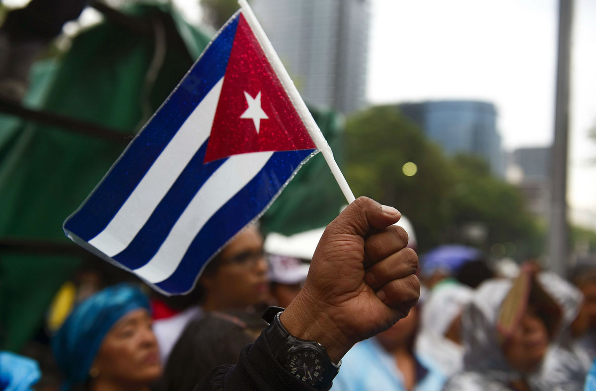 Протестующие из-за энергокризиса кубинцы устроили погром в офисе компартии