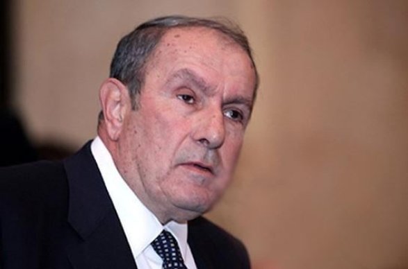 Тер-Петросян остался без света и воды 