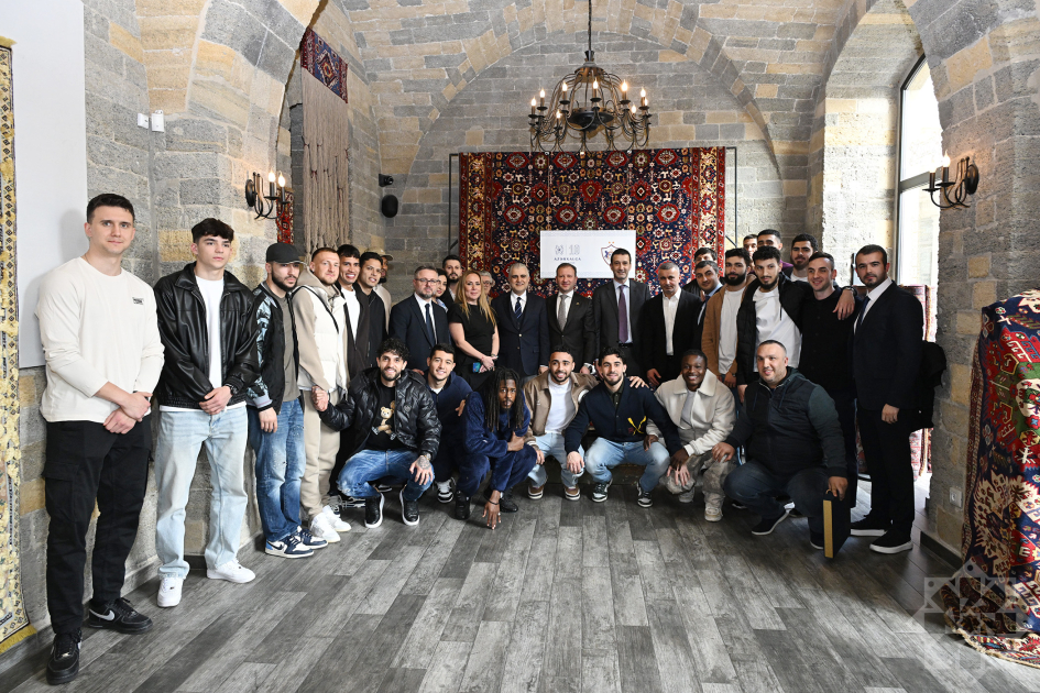 ОАО &laquo;Азерхалча&raquo; и футбольный клуб &laquo;Карабах&raquo; подписали меморандум о взаимопонимании по сотрудничеству