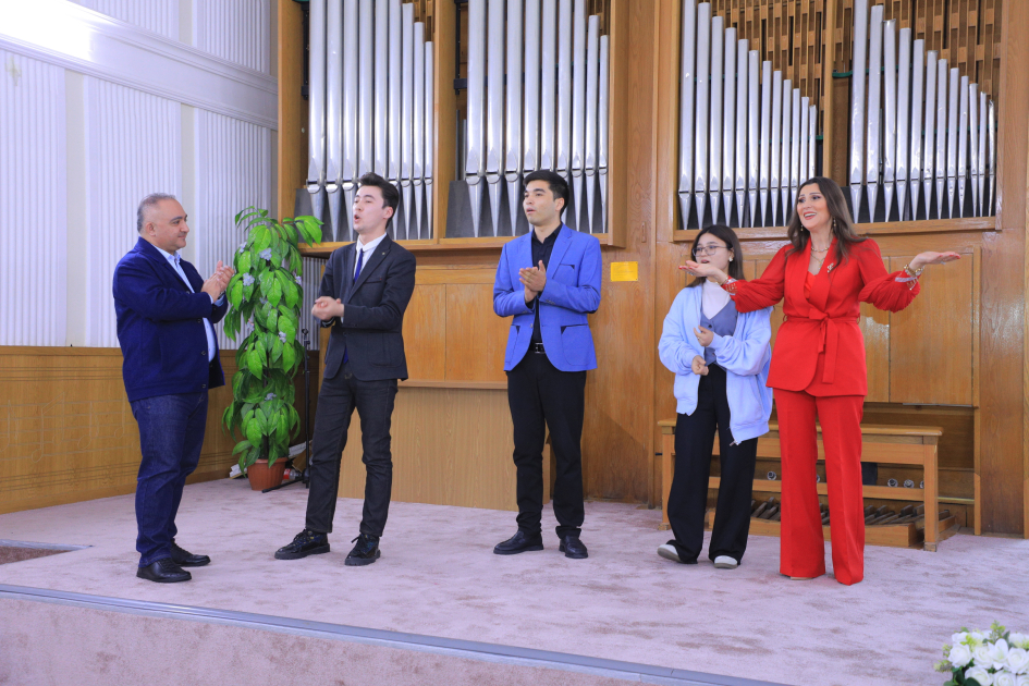 Мастер-класс с участием азербайджанских деятелей искусства в Ташкенте