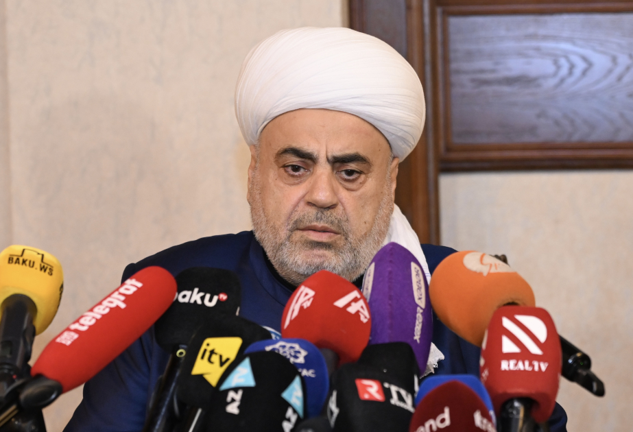 Аллахшукюр Пашазаде призвал стороны конфликта на Ближнем Востоке к диалогу