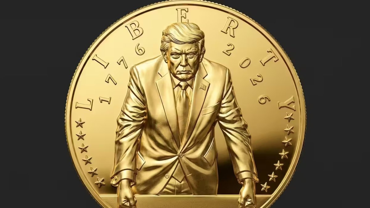 Трампа увековечат в золотой монете из 24-каратного золота