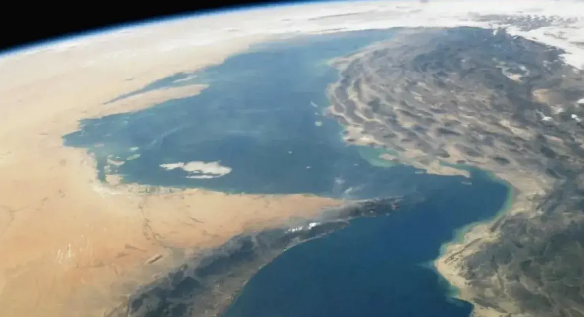 Иран начал брать плату за проход через Ормузский пролив