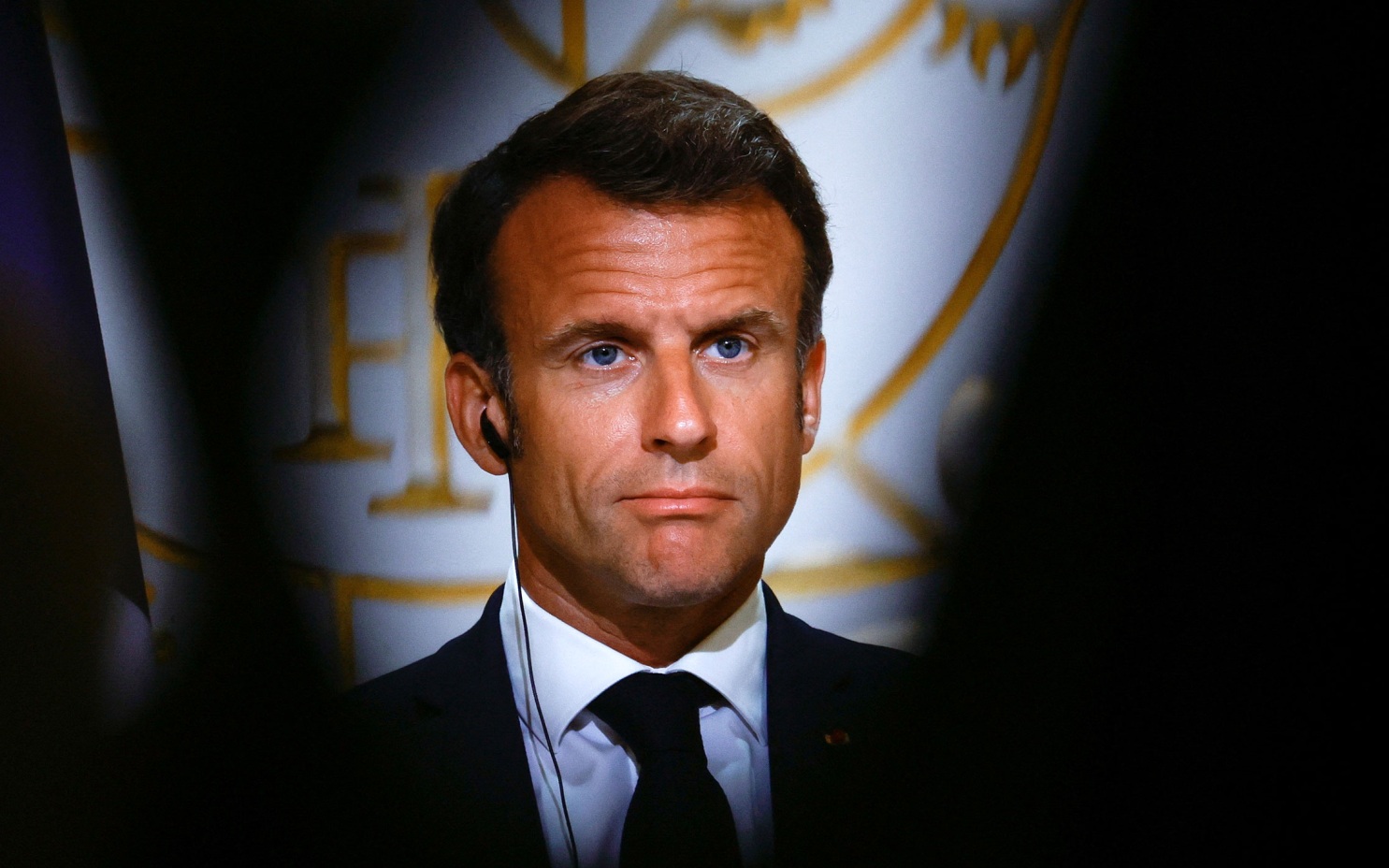 Макрон обсудил с Трампом удары по объектам на Ближнем Востоке