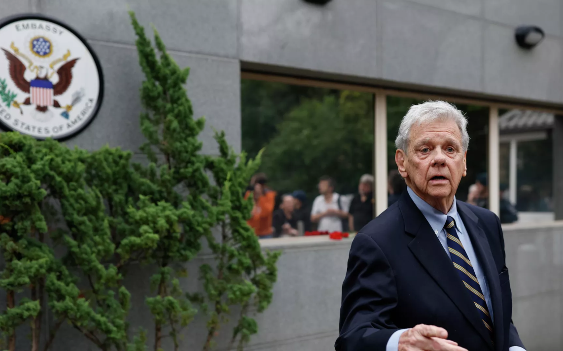 Коул заявил о наличии большого прогресса в отношениях между Белоруссией и США