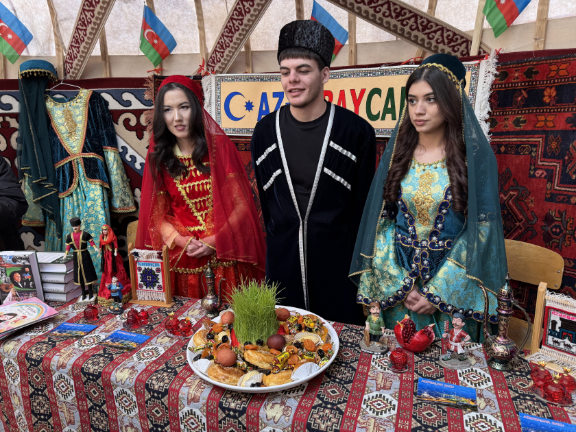 Юрта, посвященная Азербайджану, украсила Новруз в Астане