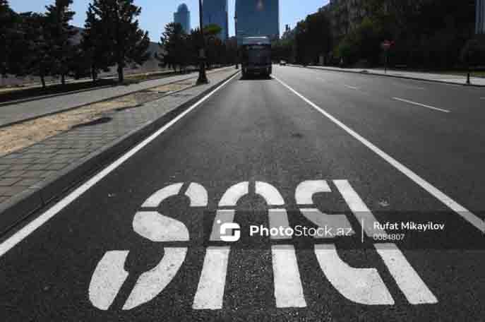 На одном из участков Баку ликвидировали автобусную полосу