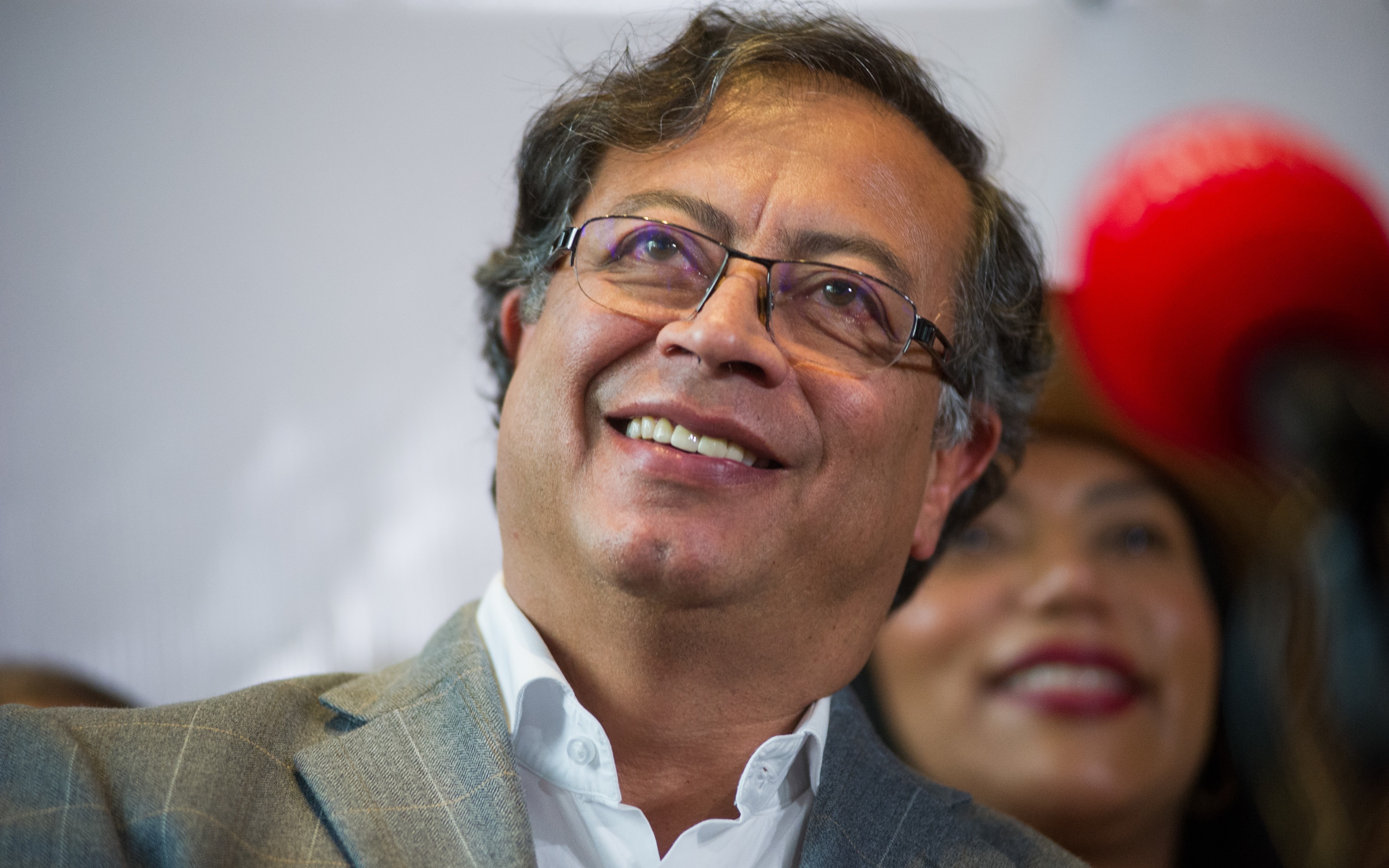 Петро отверг предположения о его связях с наркоторговцами