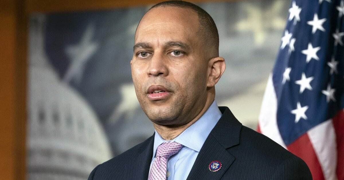 Демократы призвали к смене режима в США