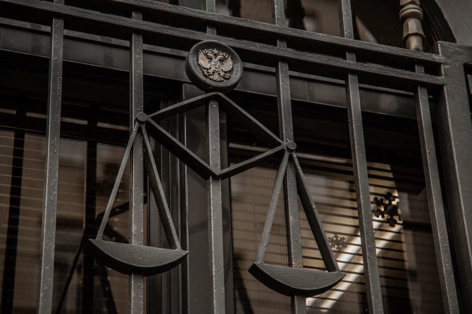 Половину силиконовой груди попытался отсудить у бывшей жены житель Подмосковья