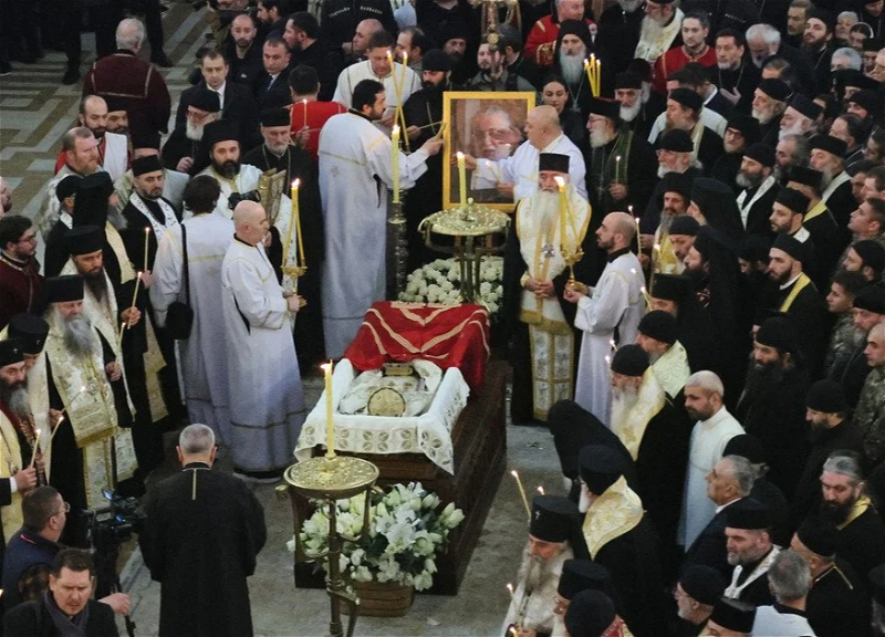 В Тбилиси состоялись похороны патриарха Илии II, в церемонии приняла участие делегация Азербайджана