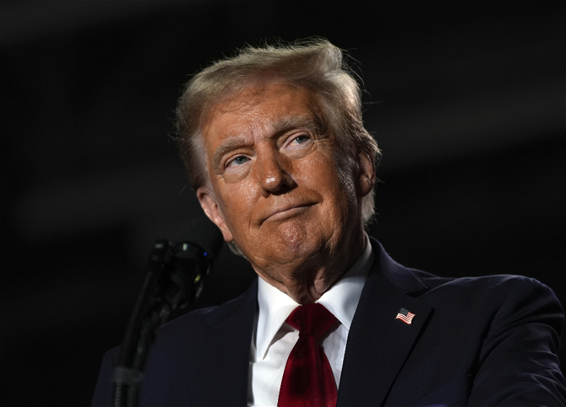 Трамп высмеял Стармера в пародийном ролике