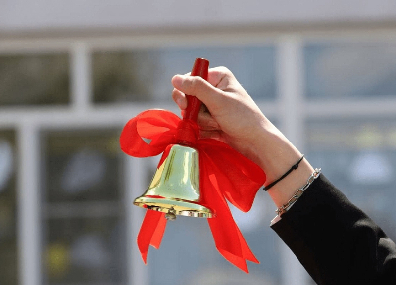 В Азербайджане изменилась дата &laquo;Последнего звонка&raquo;