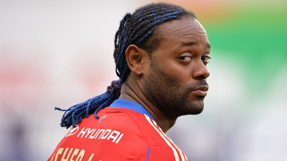 Бразильский футболист Вагнер Лав завершает карьеру