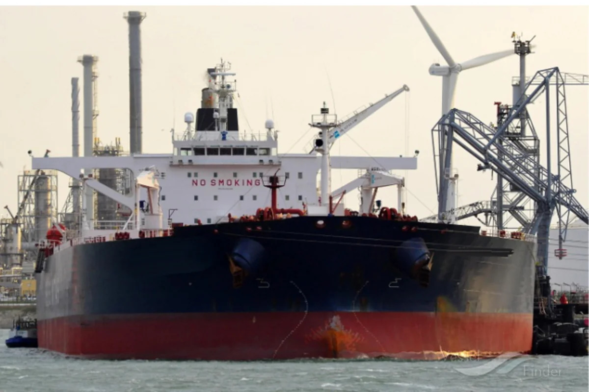 СМИ: Турецкий нефтяной танкер подвергся атаке БПЛА в Черном море