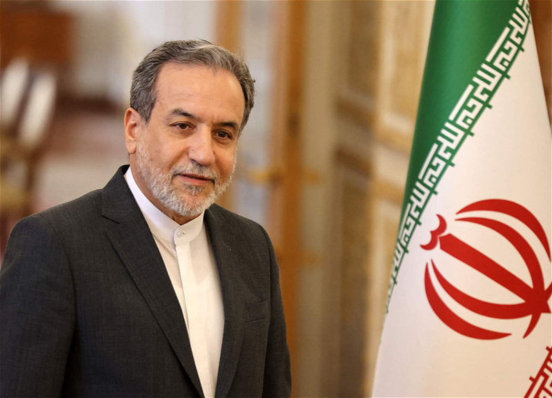 Аббас Арагчи поблагодарил Азербайджан за помощь иранским паломникам