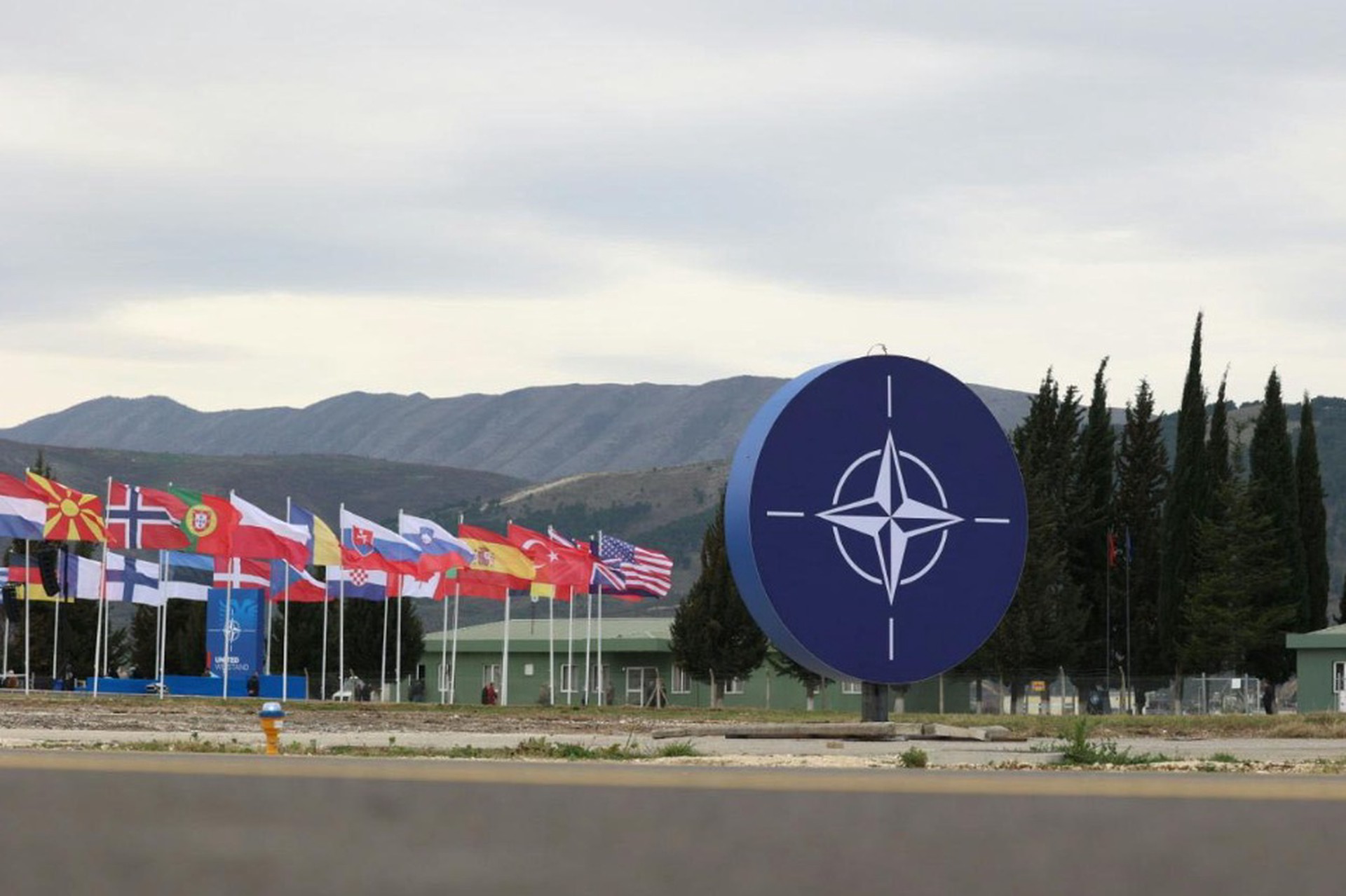 Страны НАТО хотят закупить авиабомбы, дроны и ПВО на $145 млрд