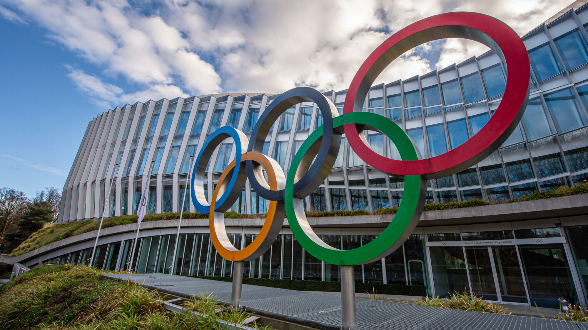 МОК запретит трансгендерам участвовать в женских соревнованиях на Олимпиаде