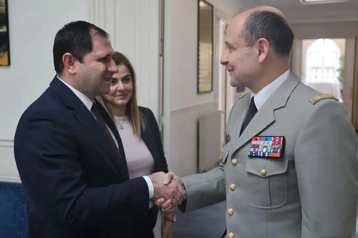 Армения и Франция обсудили сотрудничество в оборонной отрасли