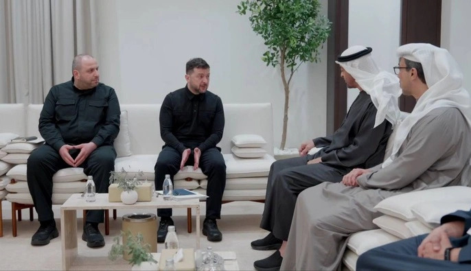 Зеленский договорился с президентом ОАЭ о сотрудничестве в сфере безопасности и обороны